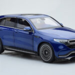 Mercedes EQC 400 Brilliant Blue NZG 1:18 B66963757 Diecast - image 6 of 8