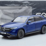 Mercedes EQC 400 Brilliant Blue NZG 1:18 B66963757 Diecast - image 8 of 8