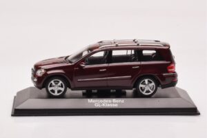 Mercedes GL X164 Carnelian Red Minichamps 1:43 B66962226 Diecast