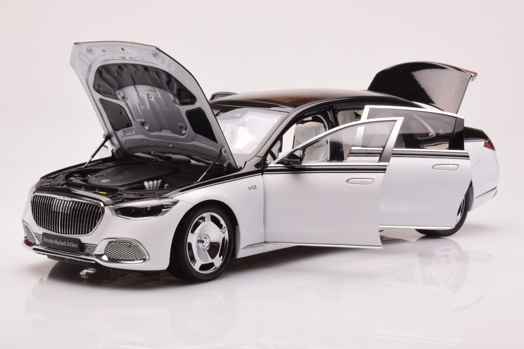 Mercedes Maybach S680 W223 Obsidian Black Diamond White Almost Real 1:18 820121 Diecast - image 2 of 7