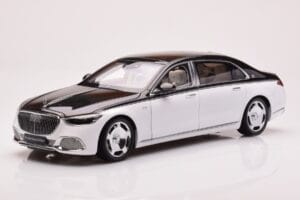 Mercedes Maybach S680 W223 Obsidian Black Diamond White Almost Real 1:18 820121 Diecast