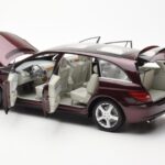 Mercedes R-Class W251 Red Metallic Minichamps 1:18 150034602 Diecast - image 5 of 8