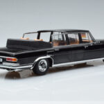 Mercedes 600 Pullman W100 Landaulet Queen Elizabeth II KK-Scale 1:18 KKDC181185 Diecast - image 2 of 6