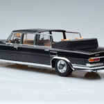 Mercedes 600 Pullman W100 Landaulet Queen Elizabeth II KK-Scale 1:18 KKDC181185 Diecast - image 5 of 6