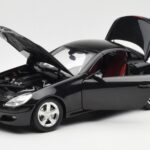 Mercedes SLK R171 Obsidian Black Metallic Minichamps 1:18 B66962319 Diecast - image 3 of 9
