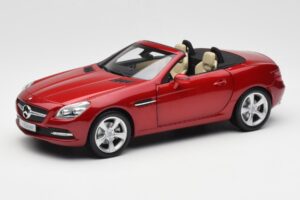 Mercedes SLK R172 Designo Zircon Red Minichamps 1:18 B66960513 Diecast
