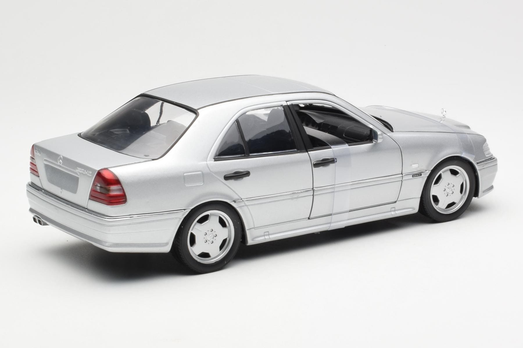 Mercedes C36 AMG W202 Silver UT Models 1:18 180035000 Diecast - image 2 of 6