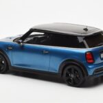Mini Cooper S F56 Island Blue Otto 1:18 OT982 Resin - image 5 of 6