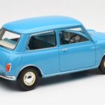 Morris Mini Minor Blue Kyosho 1:18 08964BL Diecast - image 3 of 8