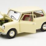 Morris Mini Minor White Kyosho 1:18 08964W Diecast - image 2 of 8