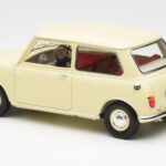 Morris Mini Minor White Kyosho 1:18 08964W Diecast - image 7 of 8