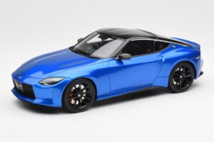 Nissan Fairlady Z Z35 Bayside Blue GT Spirit 1:18 GT387 Resin
