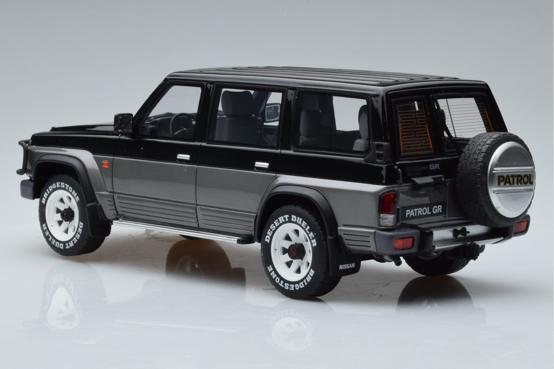Nissan Patrol GR Y60 Gray Otto 1:18 OT993 Resin - image 5 of 6