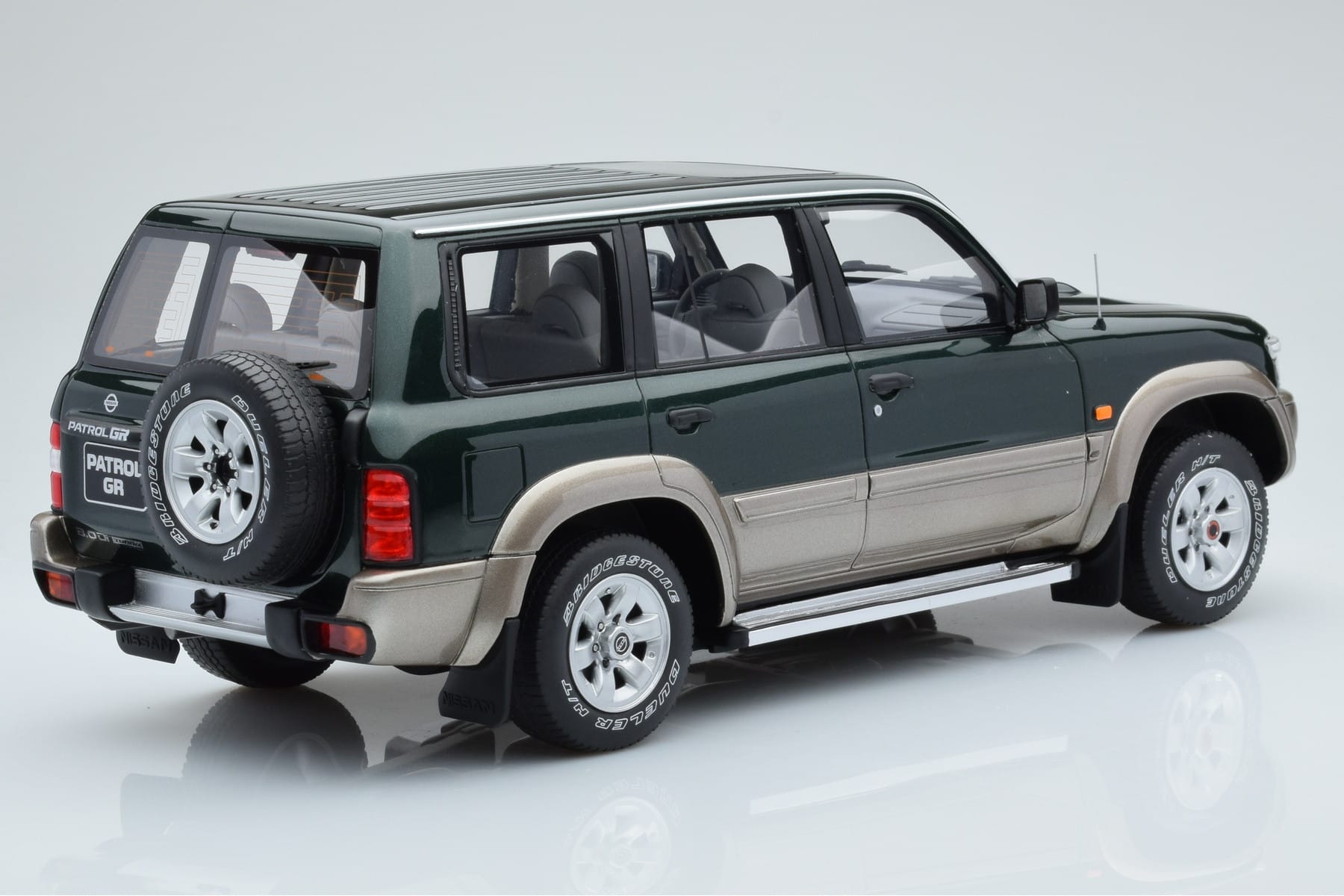 Nissan Patrol GR Y61 Green Otto 1:18 OT433 Resin - image 2 of 5