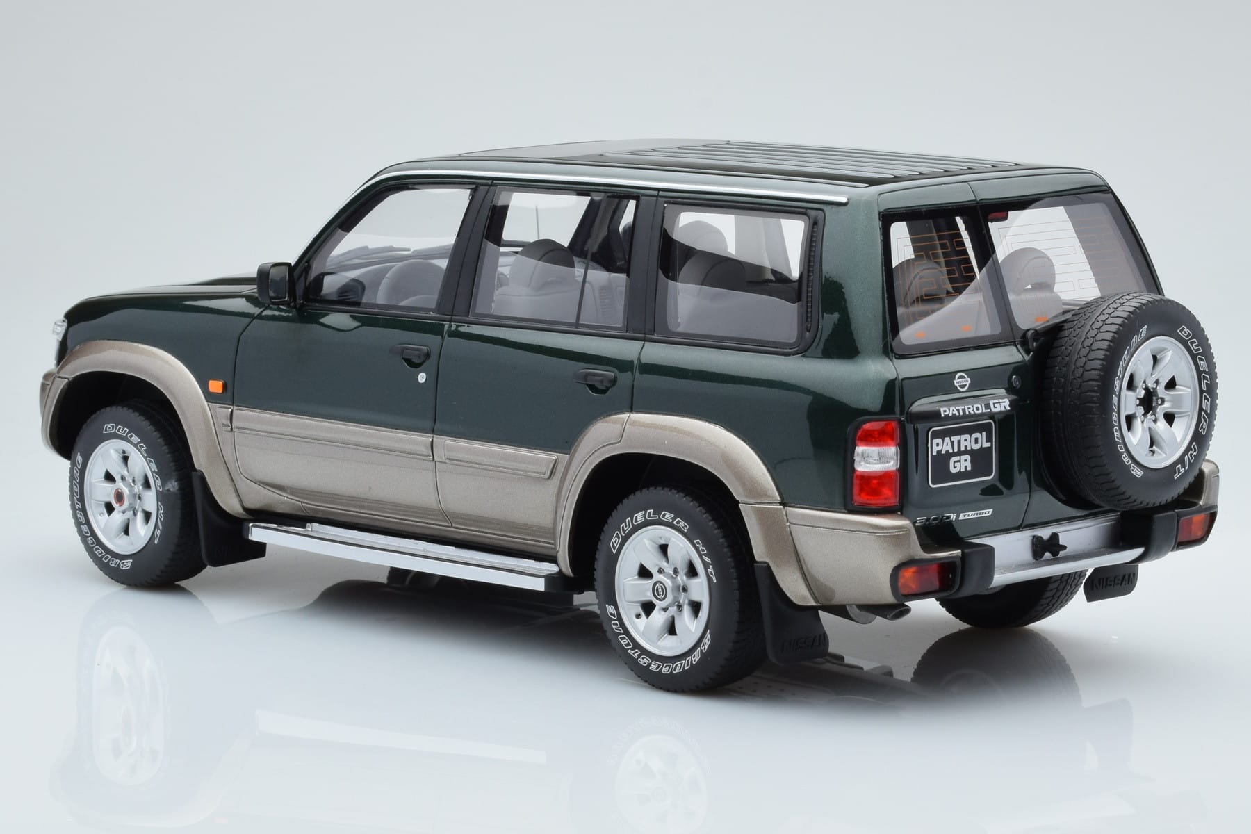 Nissan Patrol GR Y61 Green Otto 1:18 OT433 Resin - image 4 of 5
