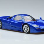 Nissan R390 GT1 Road Car GT Spirit 1:18 GT403 Resin - image 4 of 6