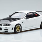Nissan Skyline GT-R R34 Nismo Z-Tune White MotorHelix 1:18 M83407 Diecast