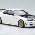 Nissan Skyline GT-R R34 Nismo Z-Tune White MotorHelix 1:18 M83407 Diecast - image 6 of 11