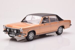 Opel Diplomat B Beige Metallic MCG 1:18 MCG18335 Diecast