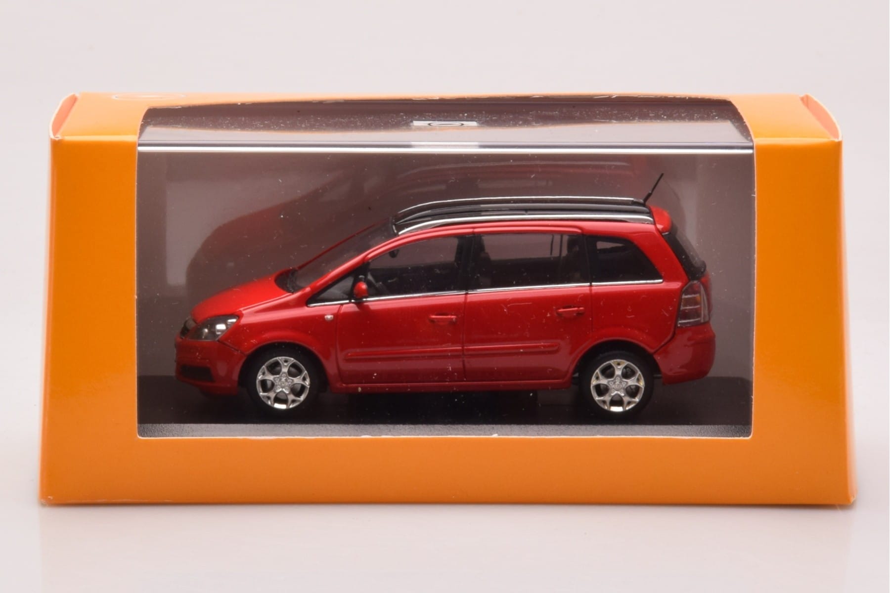 Opel Zafira B OPC Red Minichamps 1:43 400045300 Diecast - image 4 of 4