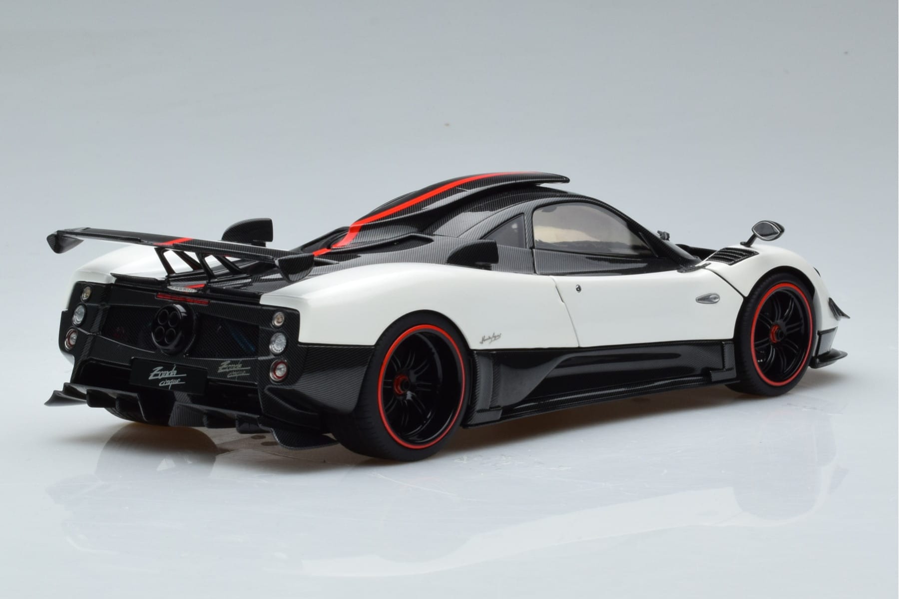 Pagani Zonda Cinque White Benny Almost Real 1:18 850601001 Diecast - image 3 of 12