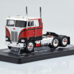 Peterbilt 352 Pacemaker Red White IXO 1:43 TR097 Diecast