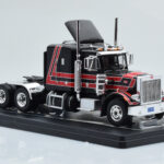 Peterbilt 359 Black Red IXO 1:43 TR158 Diecast - image 3 of 4