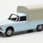 Peugeot 404 Pickup Bache Pastel Blue Otto 1:18 OT1036 Resin