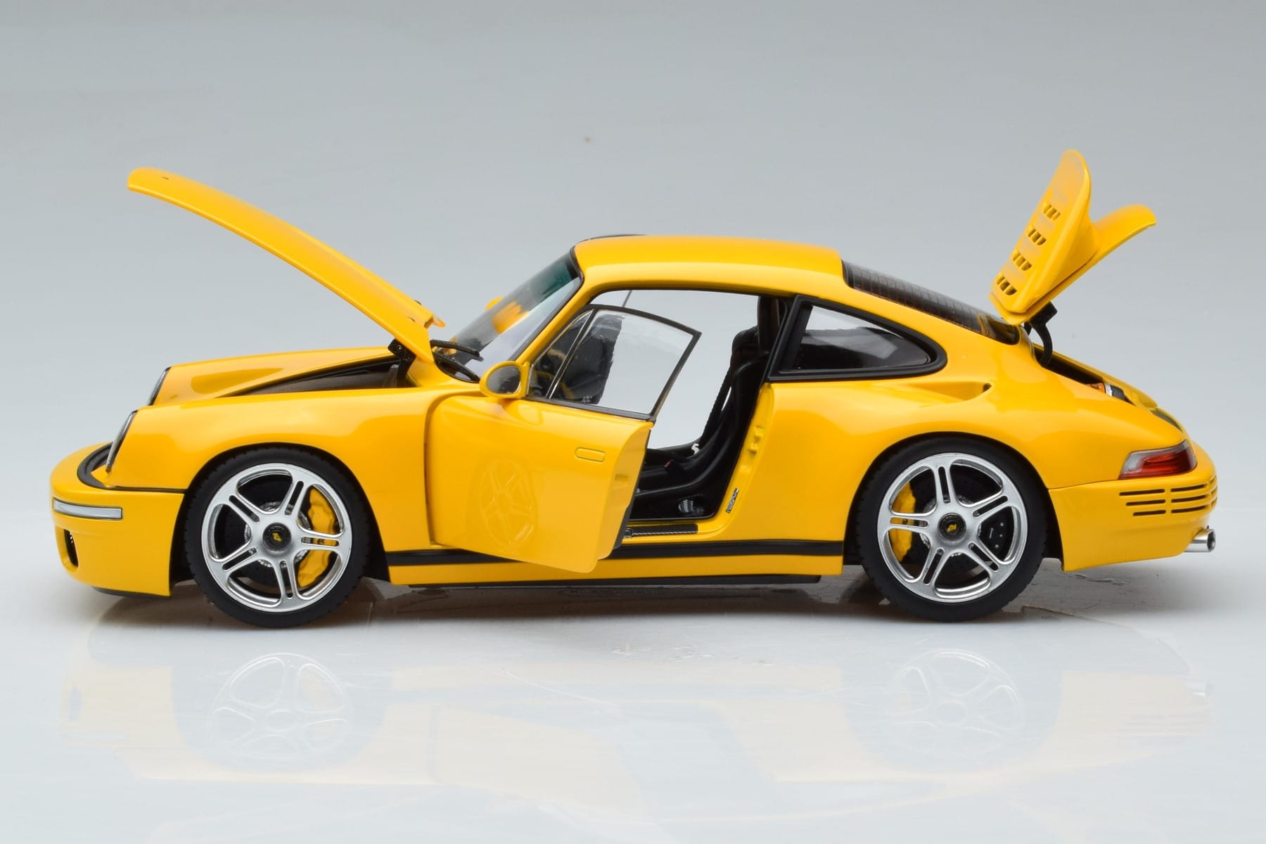 Porsche 911 964 RUF CTR Anniversary Blossom Yellow Almost Real 1:18 880301 Diecast - image 4 of 8