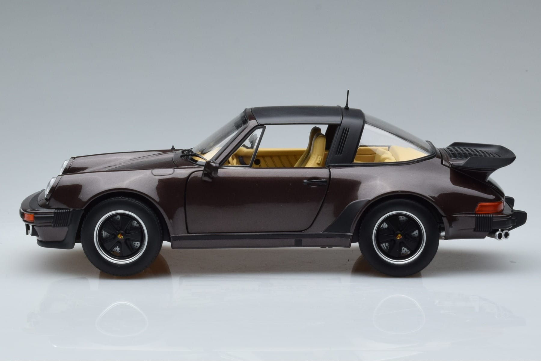 Porsche 911 964 Turbo Targa Brown Norev 1:18 187665 Diecast - image 4 of 8