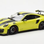 Porsche 911 991.2 GT2 RS Light Green With Black Magnesium Wheels Minichamps 1:18 155068300 Diecast