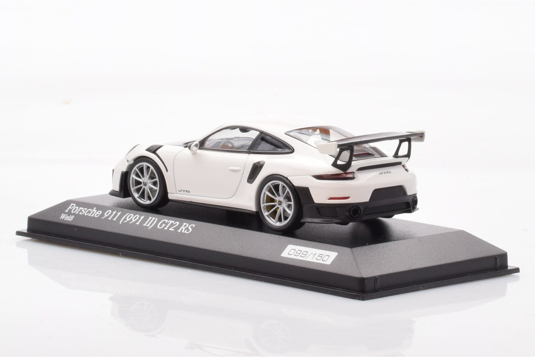 Porsche 911 991.2 GT2 RS White Minichamps 1:43 CA04318004 Diecast - image 3 of 4
