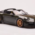 Porsche 911 992 Targa 4S Olive Green GT Spirit 1:18 GT438 Resin - image 4 of 6