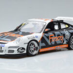 Porsche 911 997 GT3 Cup #33 M. Marsh Carrera Cup Asia 2006 AUTOart 1:18 80782 Diecast