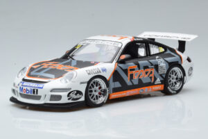 Porsche 911 997 GT3 Cup #33 M. Marsh Carrera Cup Asia 2006 AUTOart 1:18 80782 Diecast
