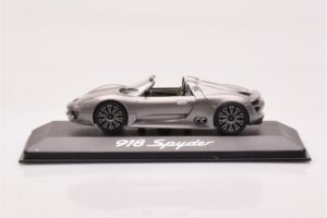 Porsche 918 Spyder Grey Metallic Minichamps 1:43 WAP0201910B Diecast