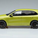 Porsche Cayenne GTS 92A Peridot Green GT Spirit 1:18 GT020A Resin - image 3 of 6