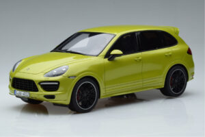 Porsche Cayenne GTS 92A Peridot Green GT Spirit 1:18 GT020A Resin