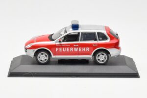 Porsche Cayenne S Feuerwehr Minichamps 1:43 WAPC02060116 Diecast
