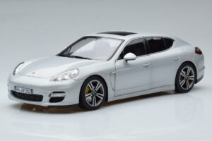 Porsche Panamera 970 Turbo Silver Norev 1:18 187609 Diecast