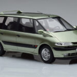 Renault Espace 3 Green Otto 1:18 OT430 Resin - image 4 of 6