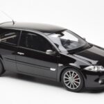 Renault Megane 2 RS Phase 2 Black Otto 1:18 OT1054 Resin - image 4 of 6