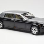 Rolls-Royce Phantom VII EWB Black and Silver Kyosho 1:18 08841BKS Diecast - image 6 of 8