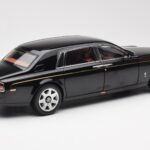 Rolls-Royce Phantom VII EWB Diamond Black Kyosho 1:18 08841DBK2 Diecast - image 3 of 8