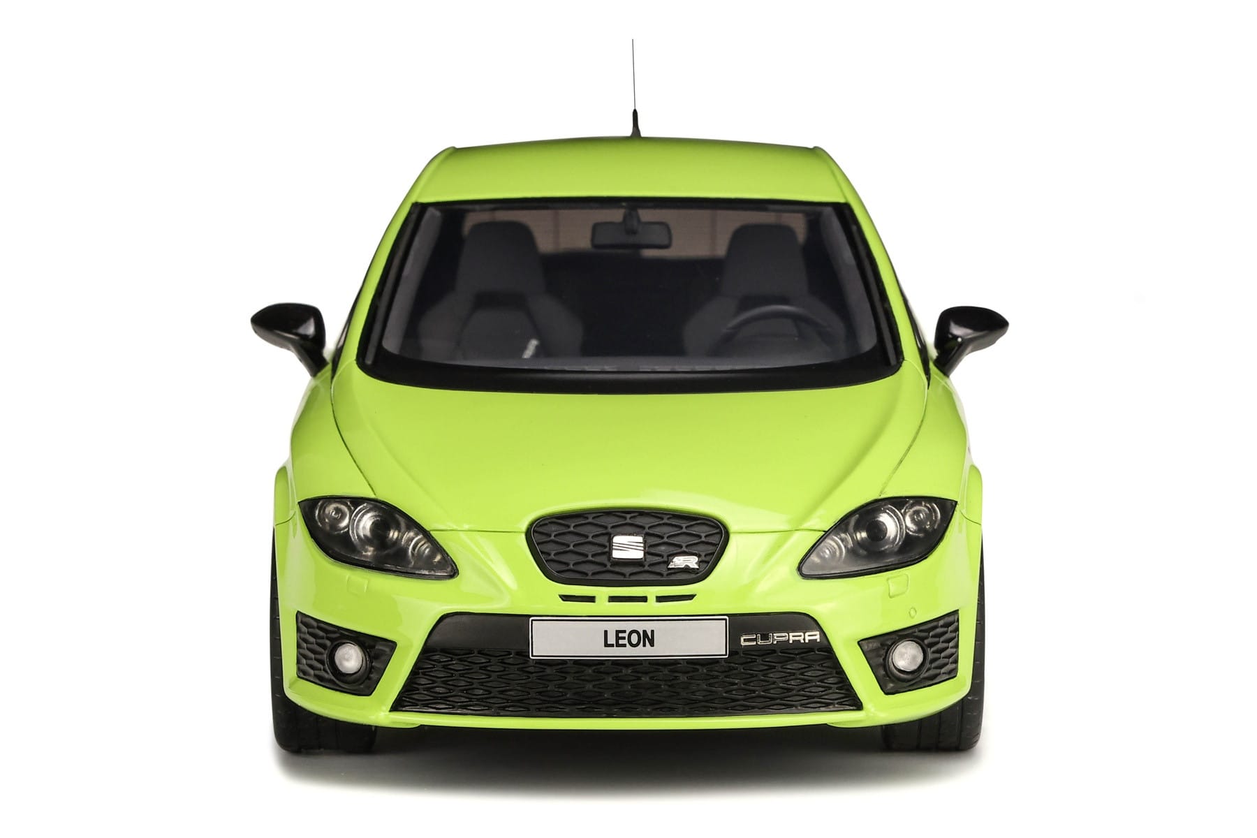 SEAT Leon Mk2 Cupra R Green Otto 1:18 OT404 Resin - image 4 of 5
