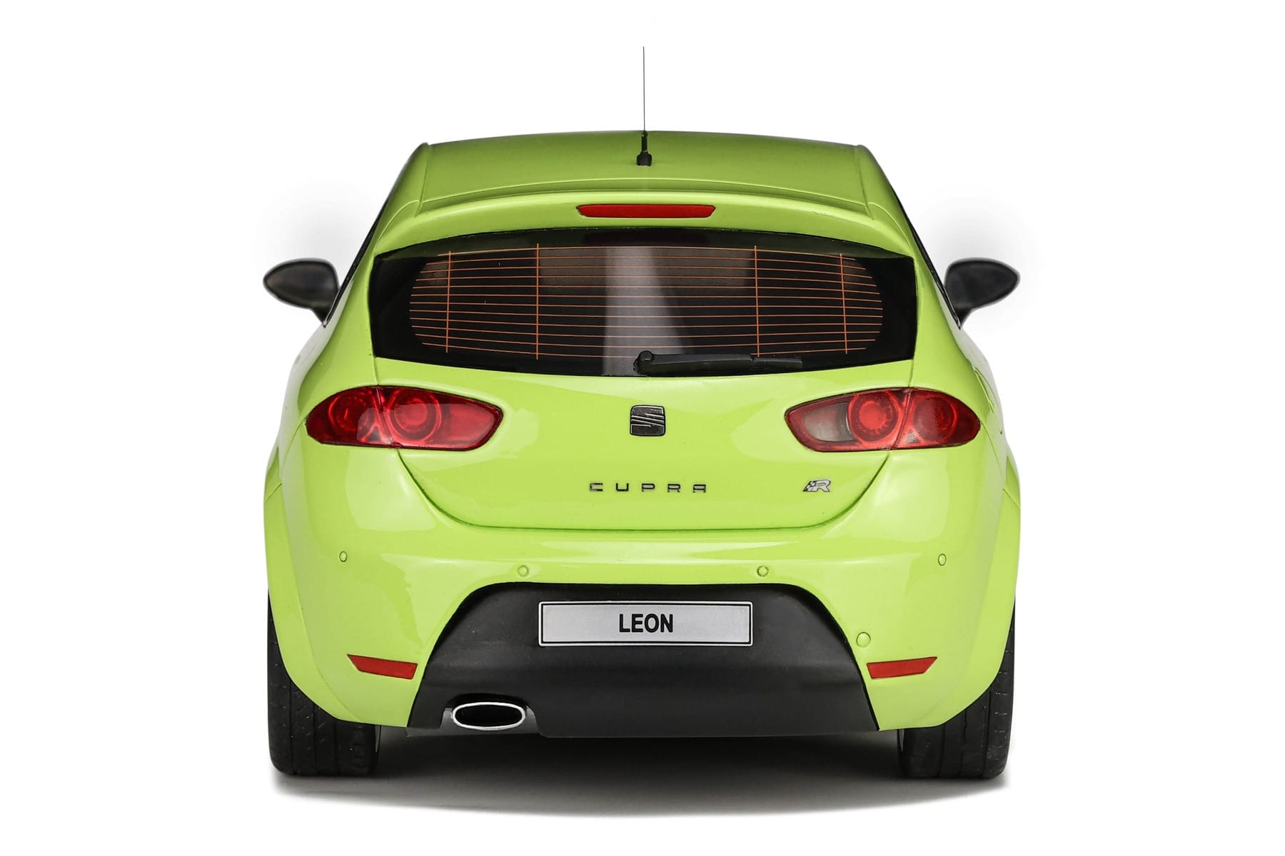 SEAT Leon Mk2 Cupra R Green Otto 1:18 OT404 Resin - image 5 of 5