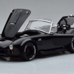 Shelby Cobra 427 S/C Black Kyosho 1:18 08048BK Diecast - image 2 of 9