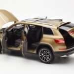 Skoda Kodiaq Gold FAW 1:18 ZSX000001GOL Diecast - image 5 of 8