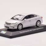 Toyota Avensis T270 Silver Minichamps 1:43 403166903 Diecast - image 2 of 4