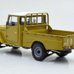 Toyota Land Cruiser 40 4x4 Pickup Olive Kyosho 1:18 08958K Diecast - image 7 of 8